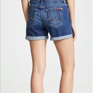 NWT 7 For All Mankind Roll Up Short size 25